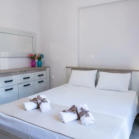 Mihail * Nikiti (Sithonia)